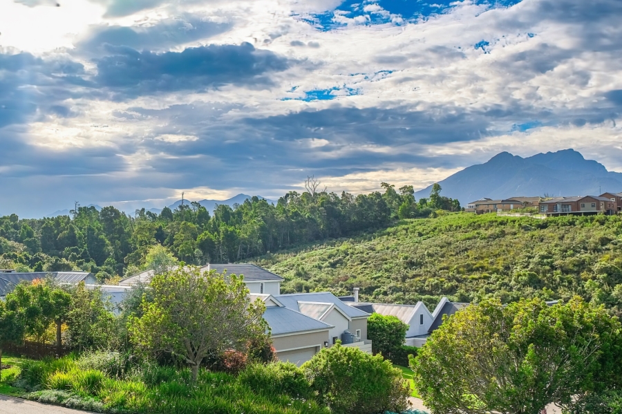 3 Bedroom Property for Sale in Kraaibosch Western Cape